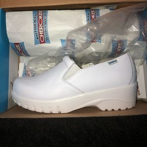 Cherokee Workwear shoes